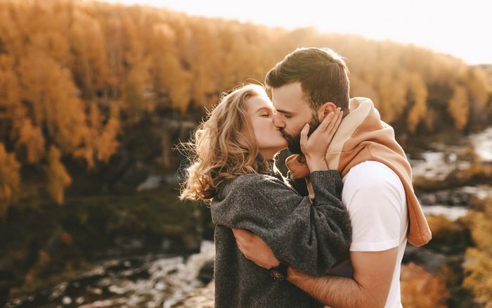 AmourMeet Web Dating Endorsement: Enrollment, Interaction, Costs