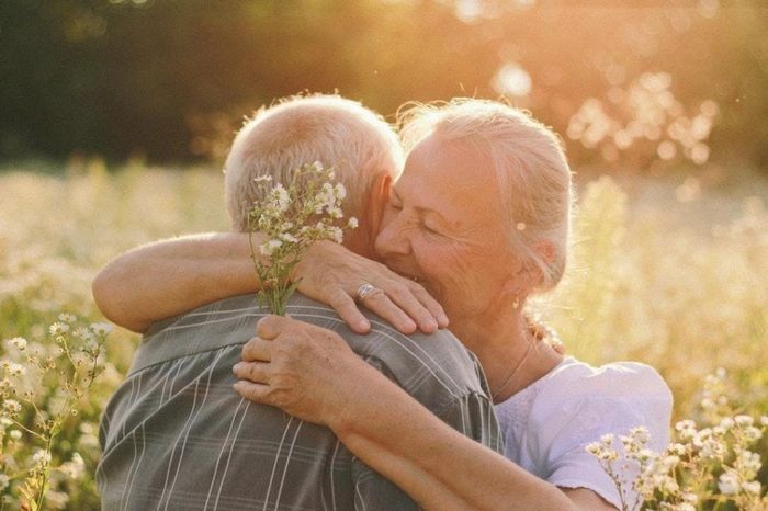 Choose-the-best-dating-platform-dating-sites-V380